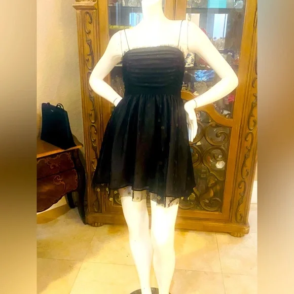 miley cyrus black mini dress Black Miley Cyrus Long Sleeve Short Dress Keyhole Prom Celebrity Eveni –  Hoprom main image 1